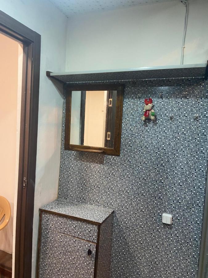 Vahe'S Corner House Hotel เยเรวาน ภายนอก รูปภาพ