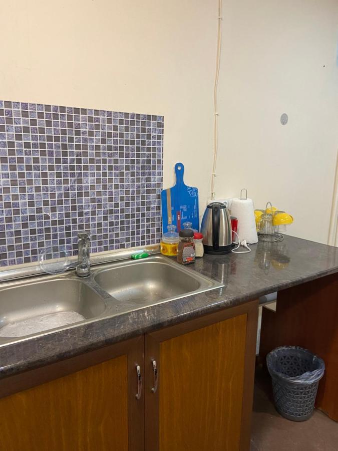 Vahe'S Corner House Hotel เยเรวาน ภายนอก รูปภาพ