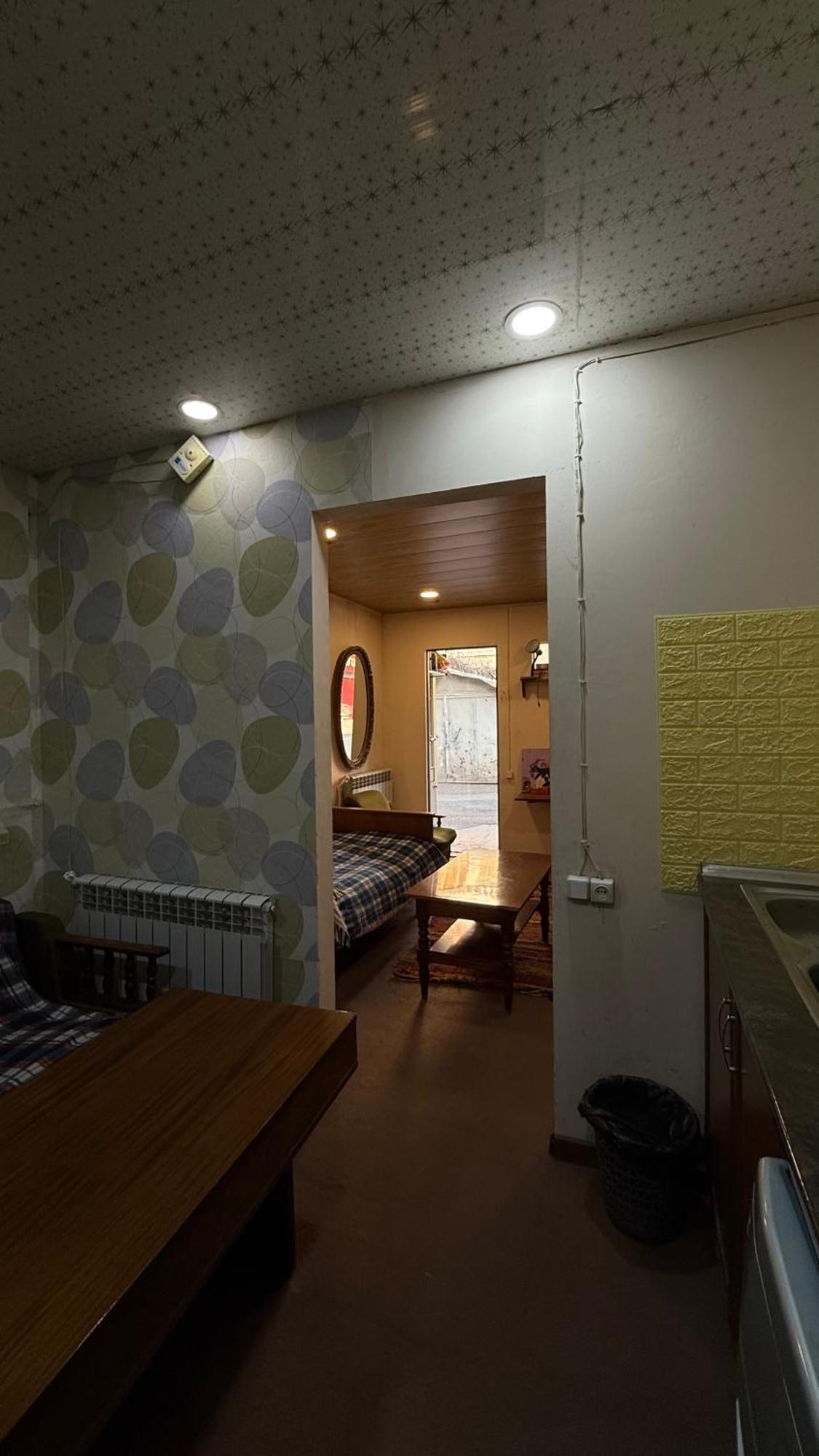 Vahe'S Corner House Hotel เยเรวาน ภายนอก รูปภาพ